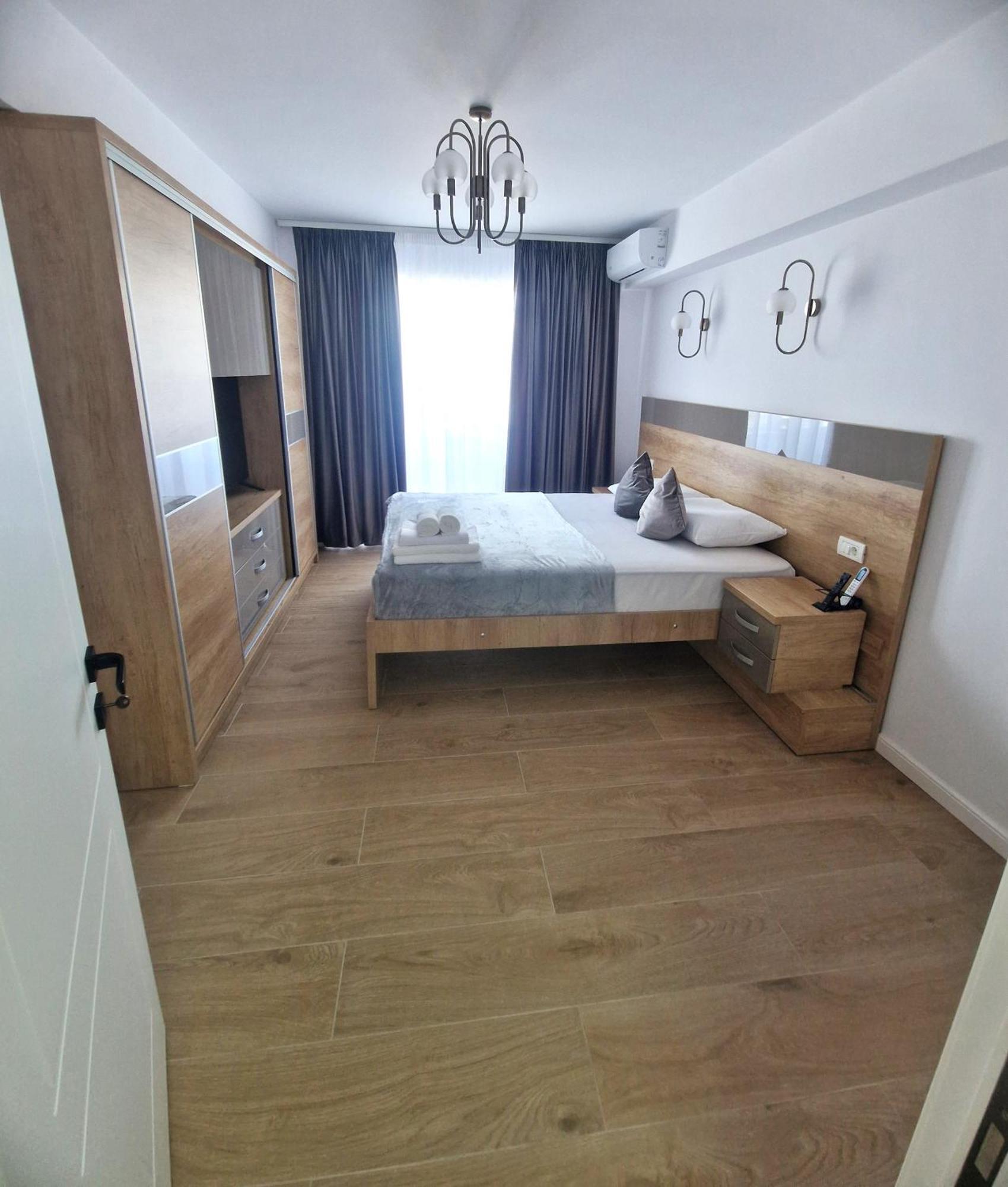 Ultracentral Luxury Apartament Curtea de Argeş Екстериор снимка